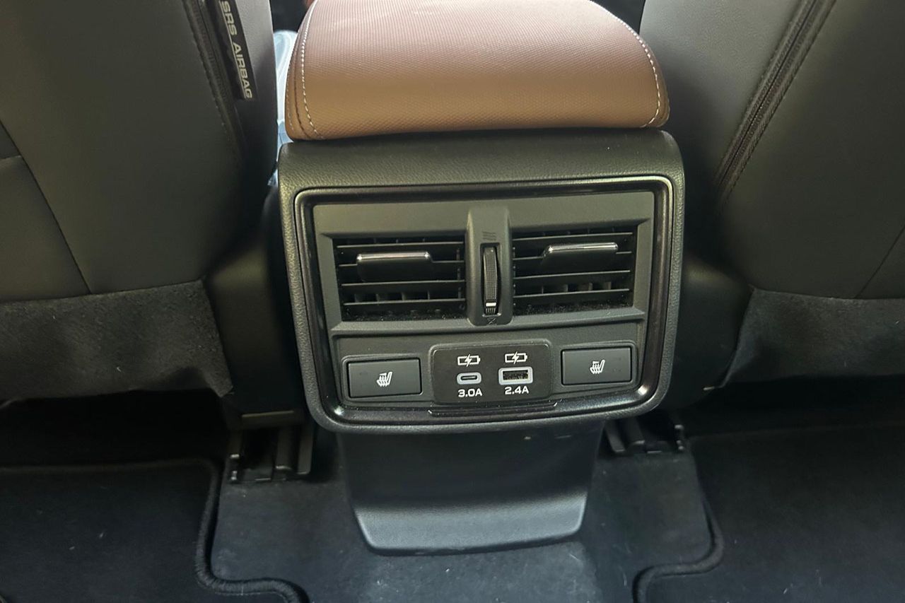 Subaru Forester 2.0i Hybrid Touring 152cv