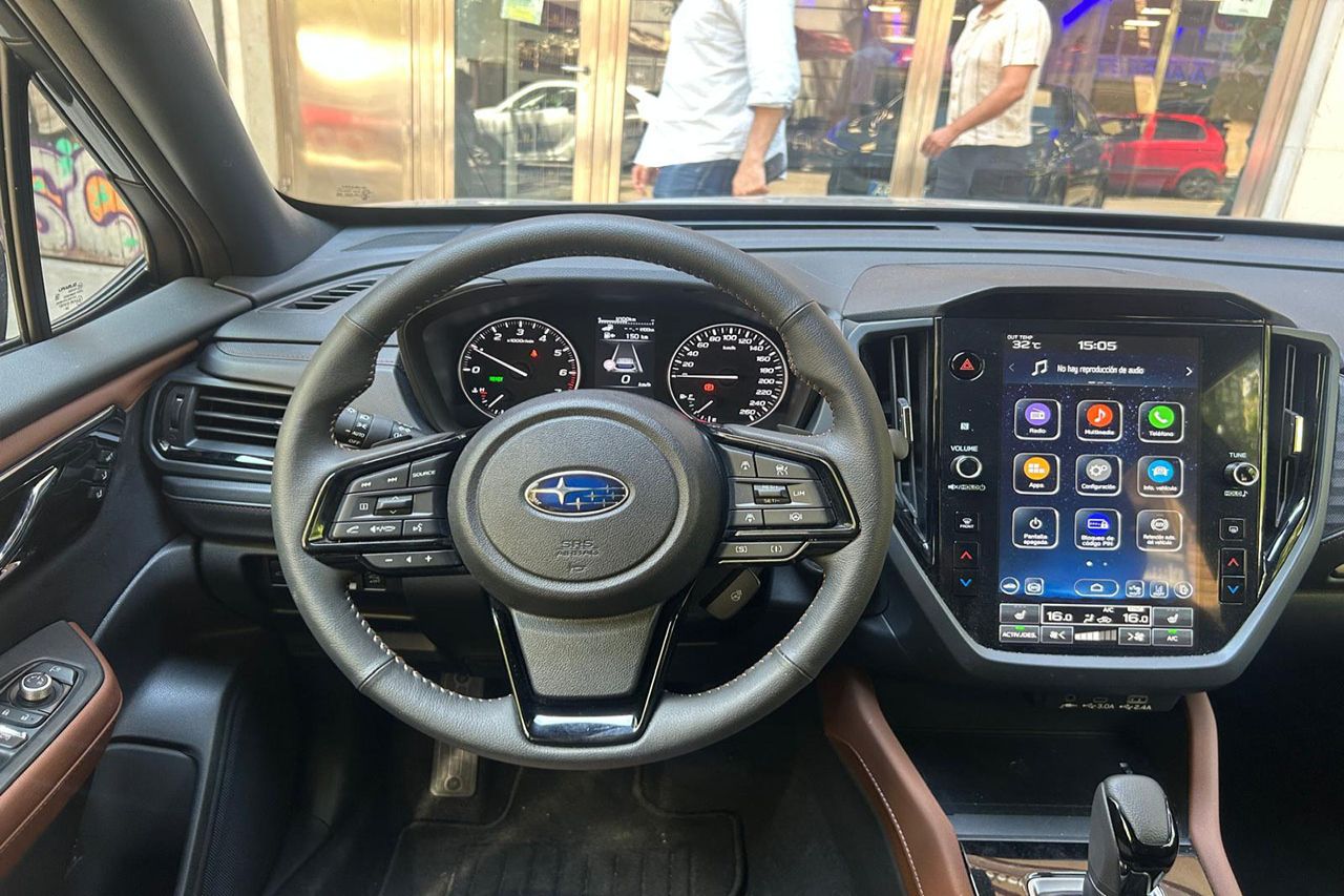 Subaru Forester 2.0i Hybrid Touring 152cv