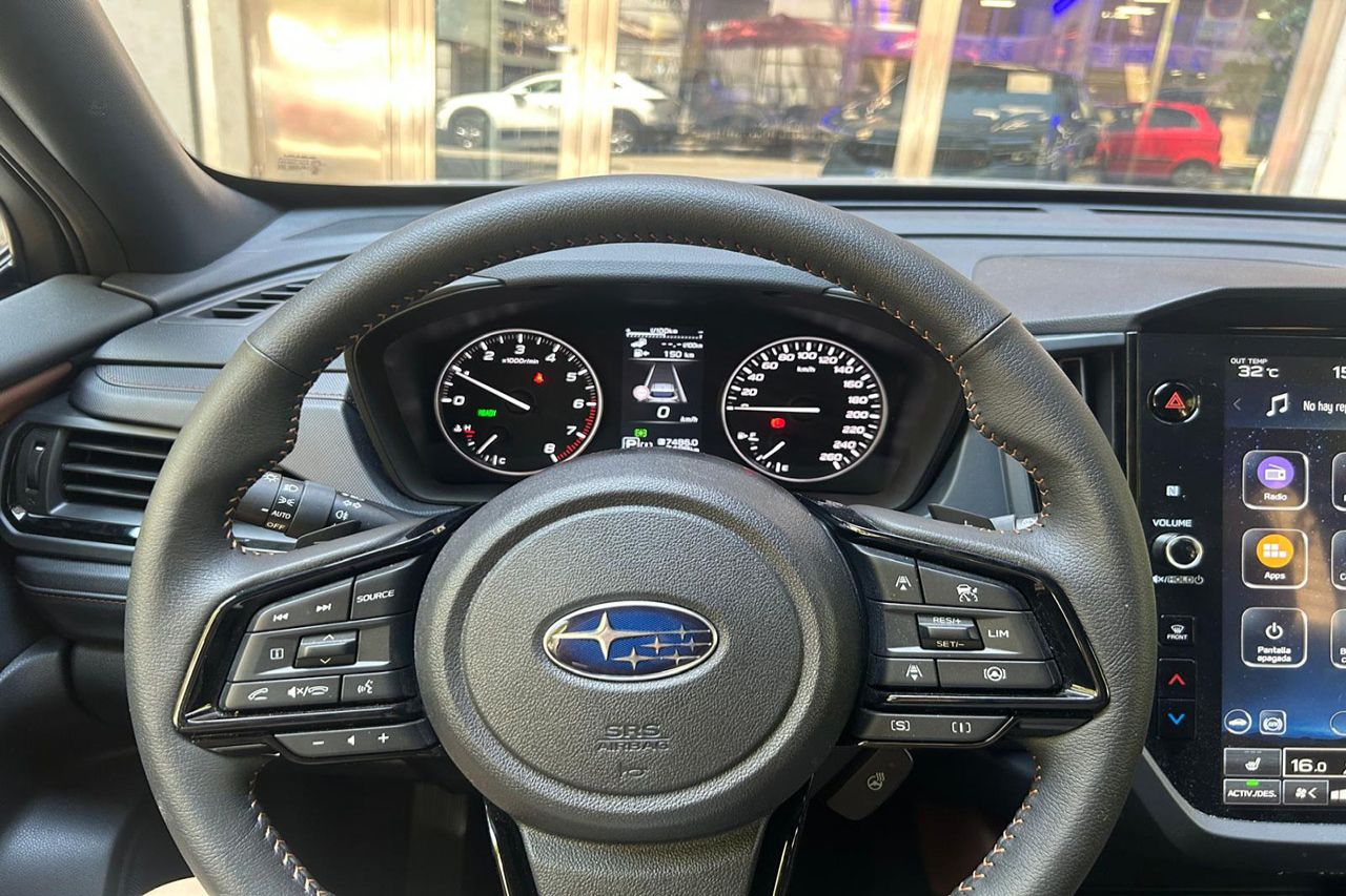 Subaru Forester 2.0i Hybrid Touring 152cv