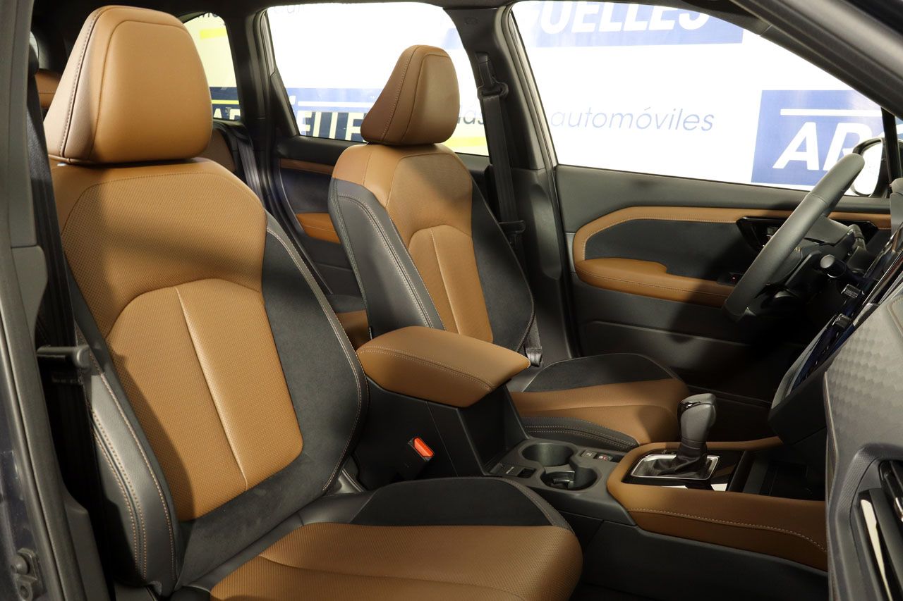 Subaru Forester 2.0i Hybrid Touring 152cv