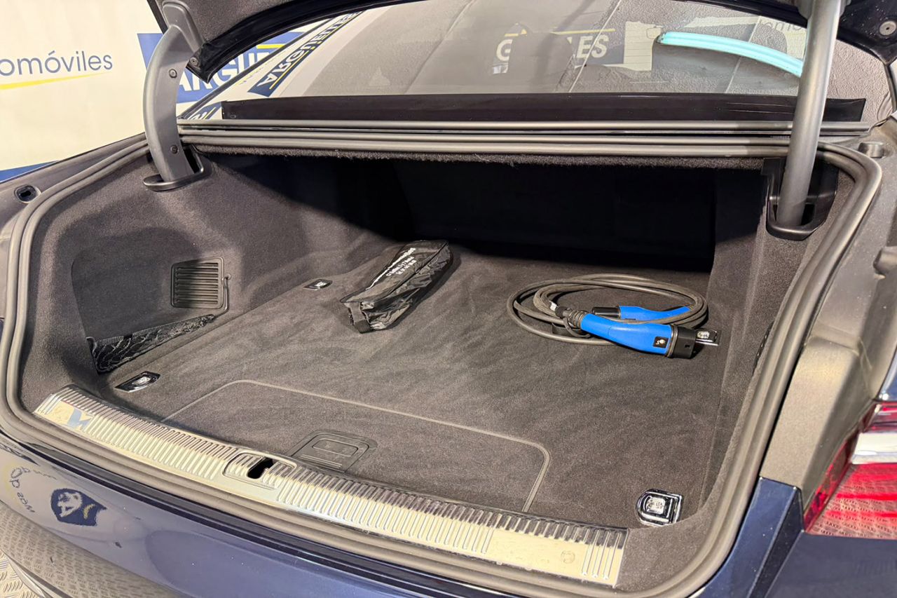 Audi A8 L 60 TFSIe Quattro 462cv tiptronic