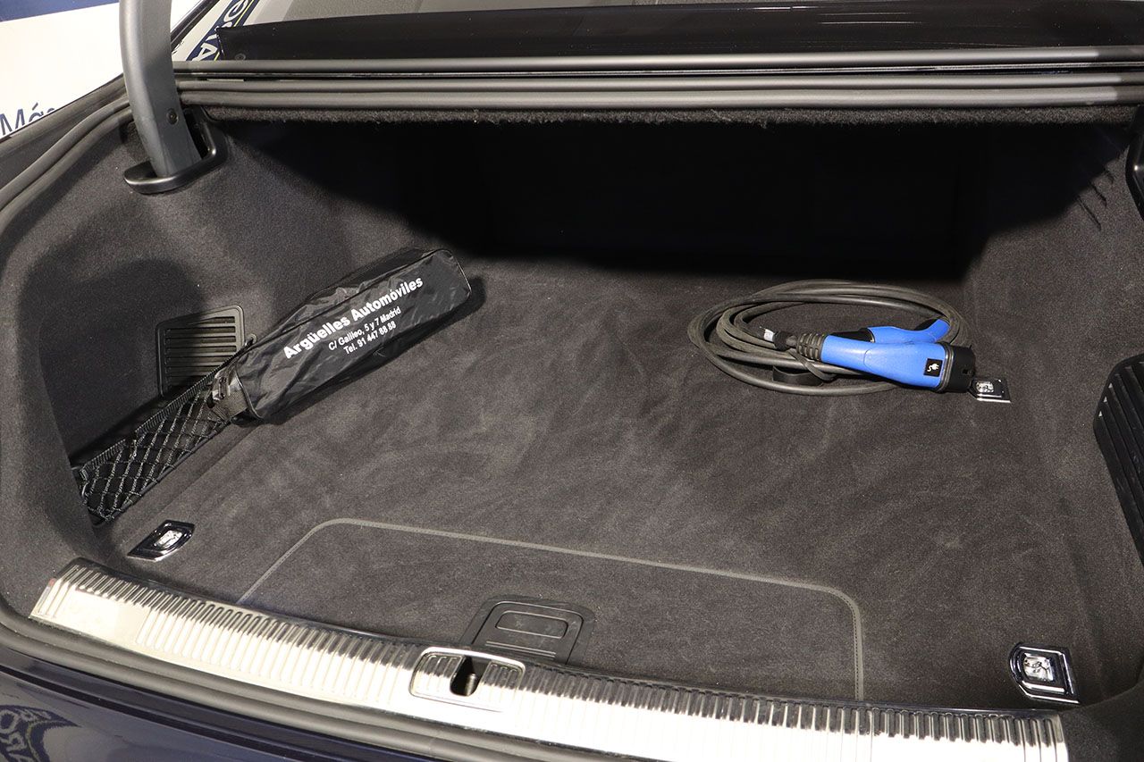 Audi A8 L 60 TFSIe Quattro 462cv tiptronic