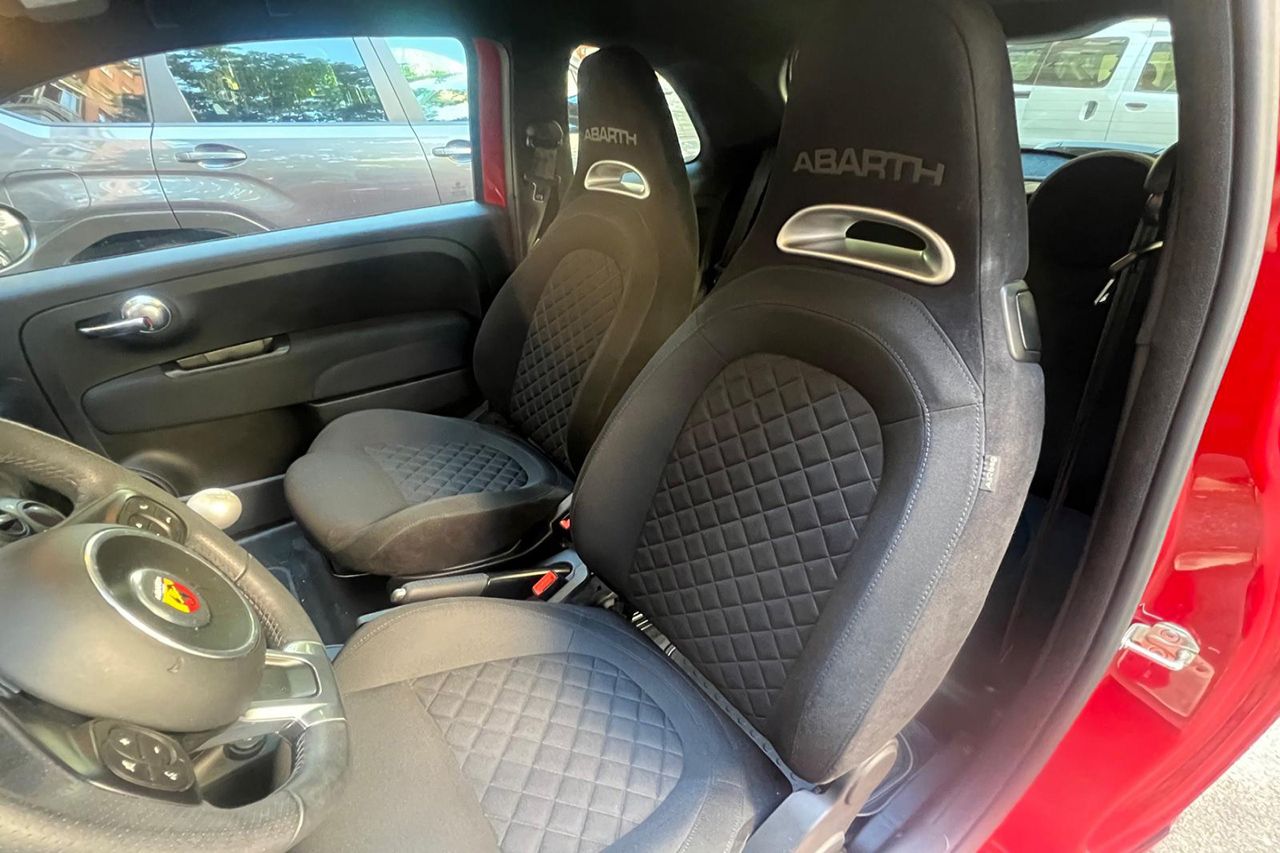 Abarth 500 1.4 16v T Jet 595 165cv