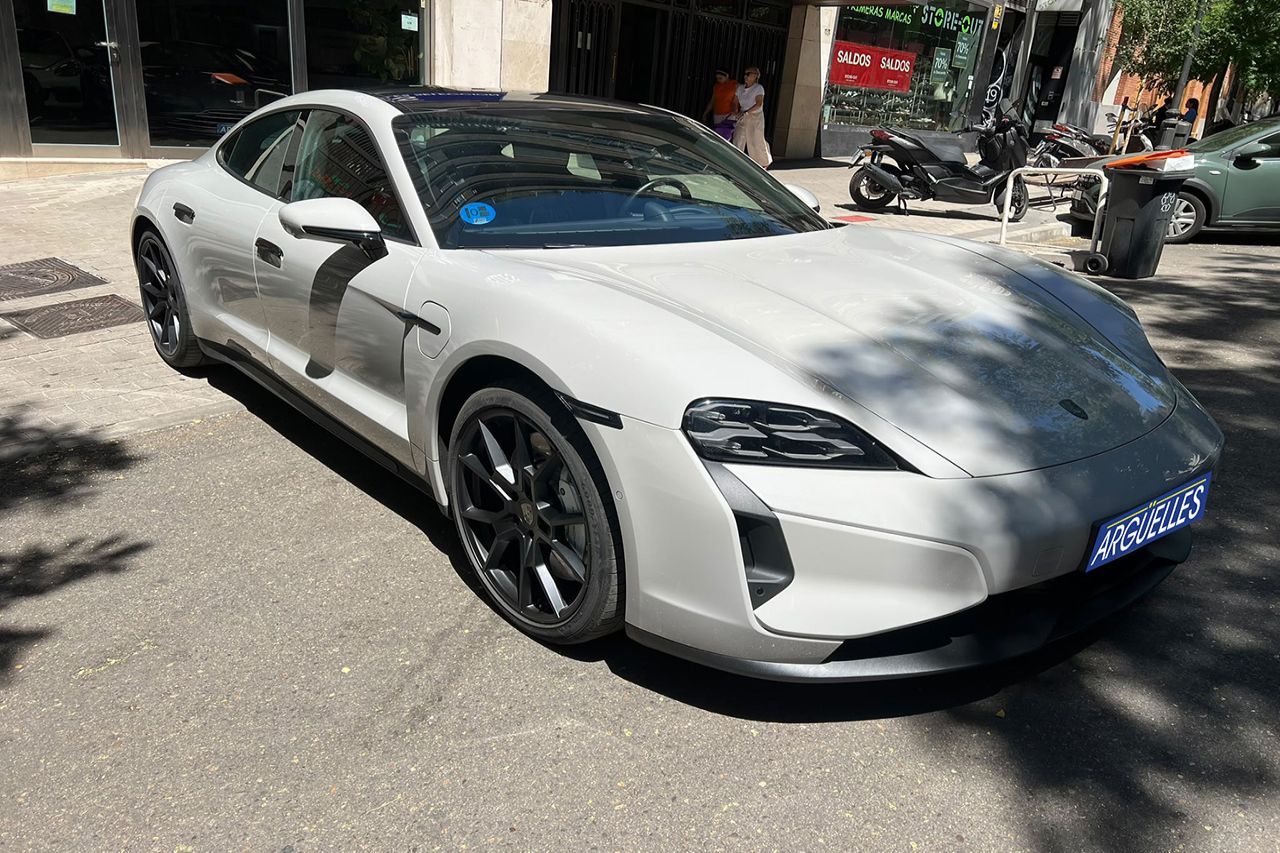 Porsche Taycan Turbo 884cv