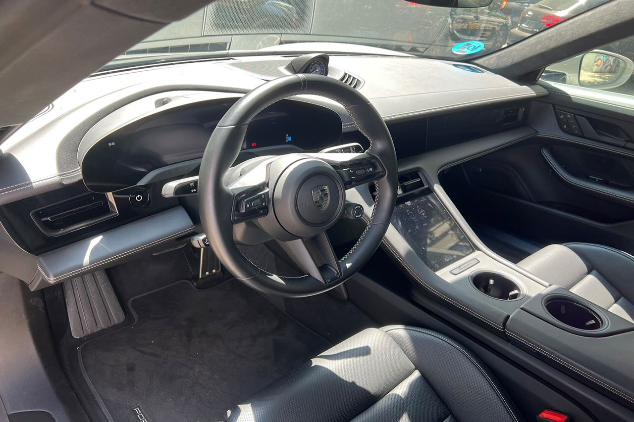 Porsche Taycan Turbo 884cv