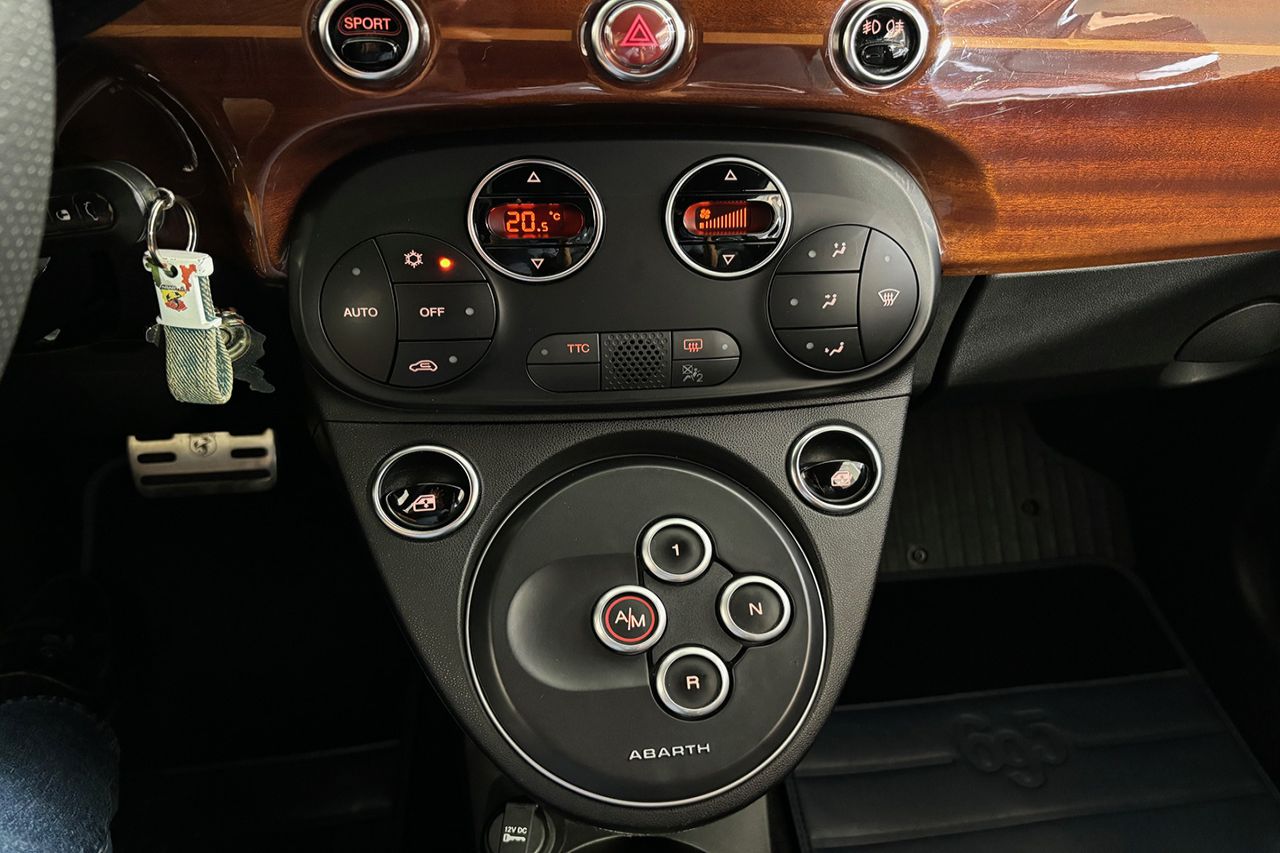 Abarth 500C 695 Rivale 1.4 16v T Jet 180cv AUT