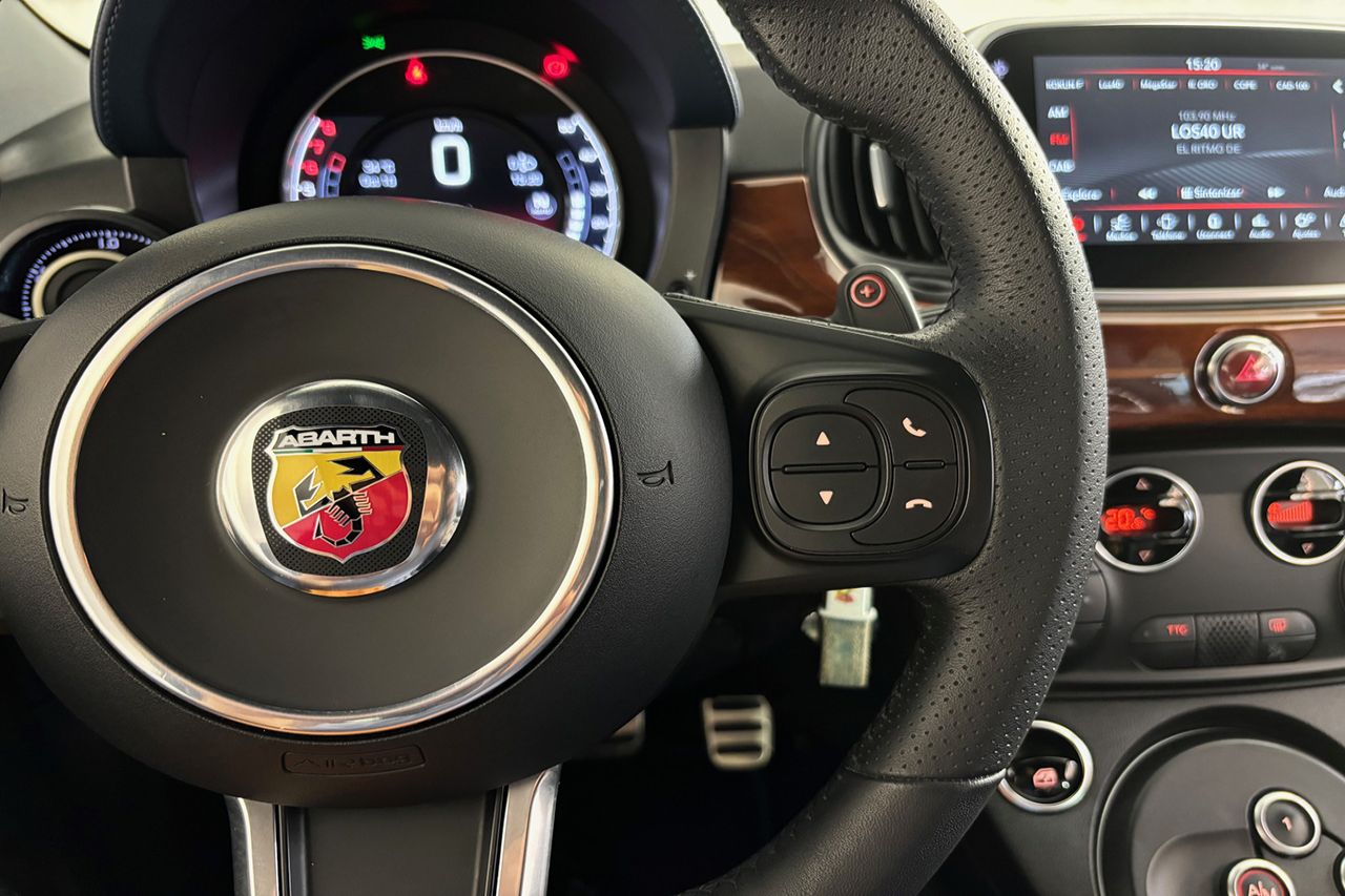 Abarth 500C 695 Rivale 1.4 16v T Jet 180cv AUT