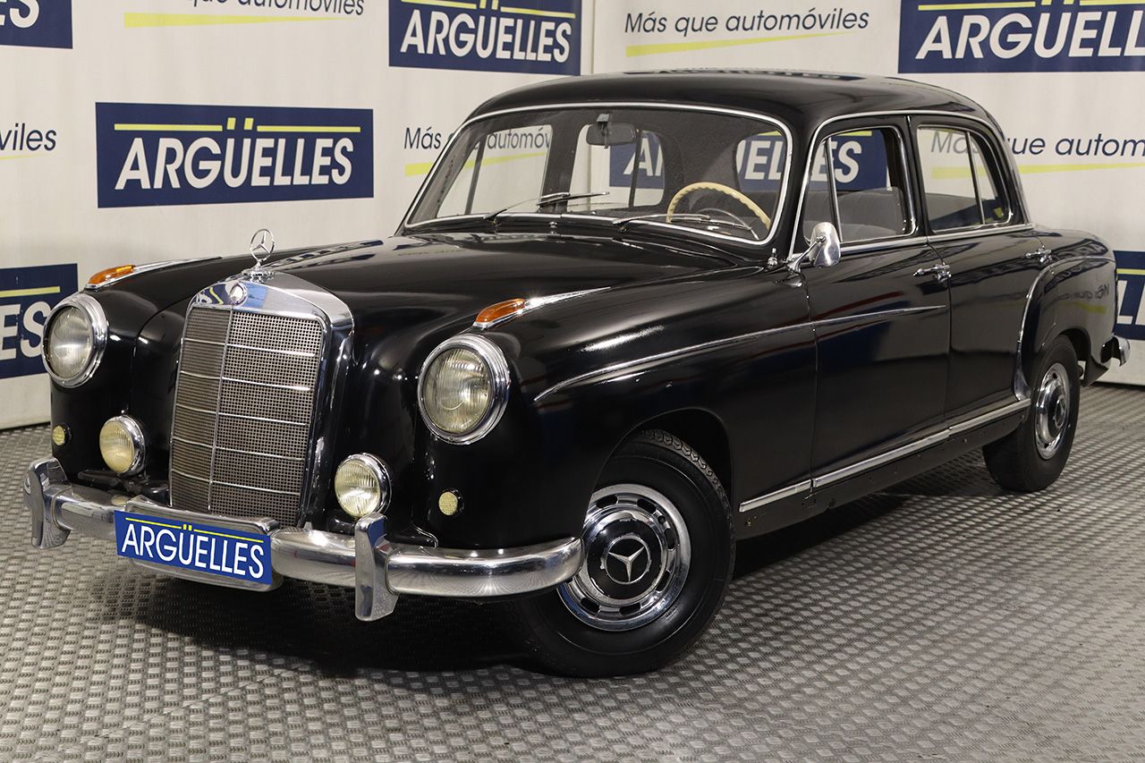 Mercedes Benz 220s Ponton