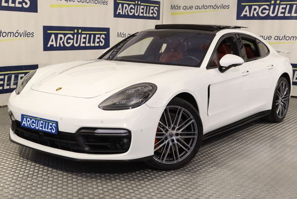Porsche Panamera Turbo 550cv